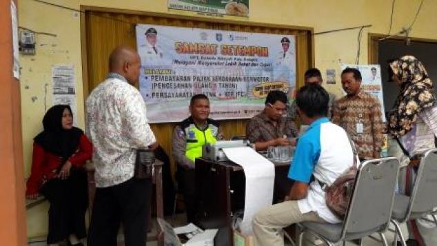 Kegiatan Samsat Setempoh di Pasar Petaling Kecamatan Mendo Barat Kabupaten Bangka Provinsi Kepulauan Bangka Belitung Dalam Rangka Mendukung Pembangunan ZI WBK & WBBM, Rabu, 02 Oktober 2019