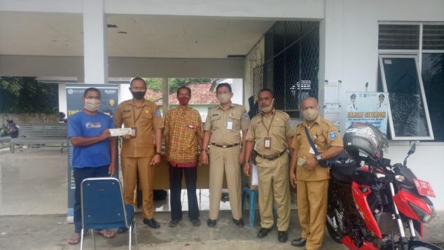 Pegawai UPT.Bakuda Provinsi Kepulauan Bangka Belitung melaksanakan Kegiatan Samsat Setempoh Di Terminal Baru Belinyu Kecamatan Belinyu Kabupaten Bangka, Senin, 14 September 2020