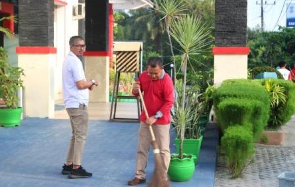 Samsat Sungailiat Kerja Bakti Utk Negeri 