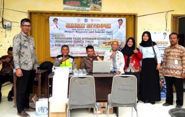 Samsat Setempoh Bersama  KKL Mahasiswa UBB di Pasar Petaling Kecamatan Mendo Barat Kabupaten Bangka, Rabu, 02 Oktober 2019