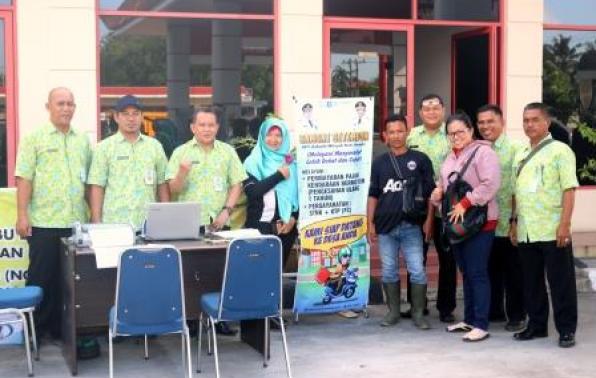 Samsat Setempoh Sambangi Pengendara R2 & R4 di SPBU Parit Padang S.Liat, Kamis, 25 Juli 2019