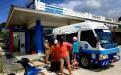  Pegawai Samsat Memberikan Pelayanan Pembayaran Pajak Kendaraan Bermotor Roda Dua Dan Roda Empat Teliti Ulang Satu Tahun (Sampling) Di Simpang Lumut Riau Silip Kab.Bangka,Selasa,03 Maret 2020 